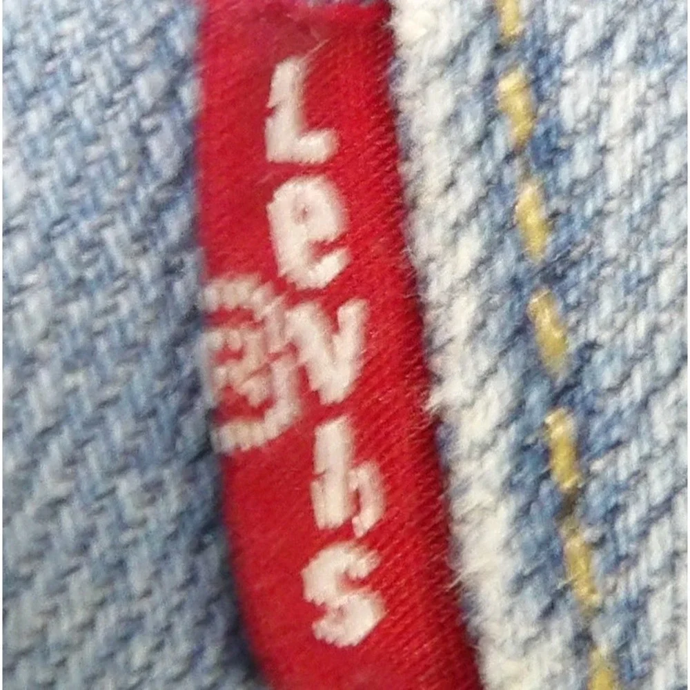 Levis this pair